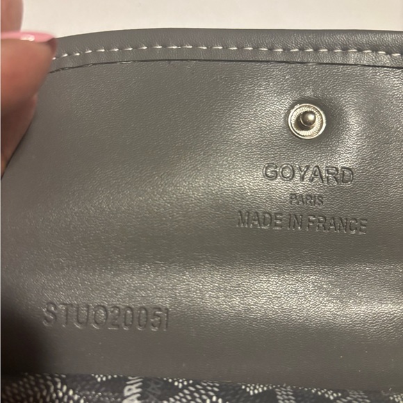 Goyard Gray and Black Clutch - Picture 3 of 6